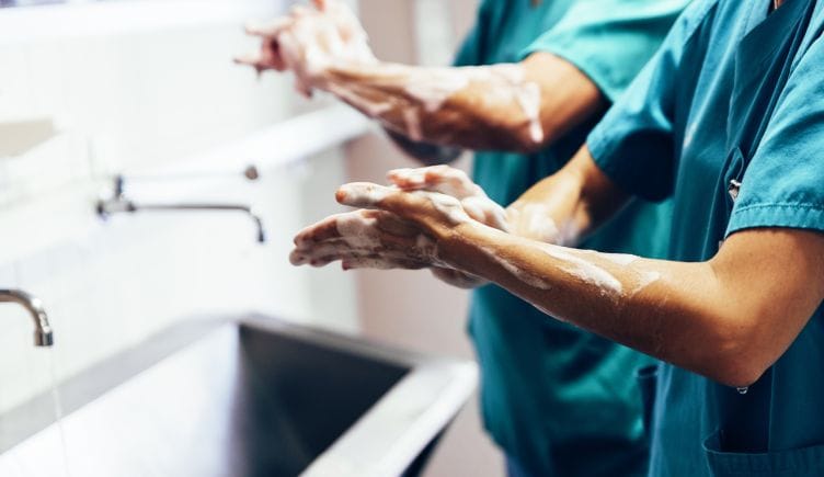 hand washing surgeons