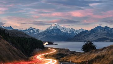 Road leading to a mountain in New Zealand