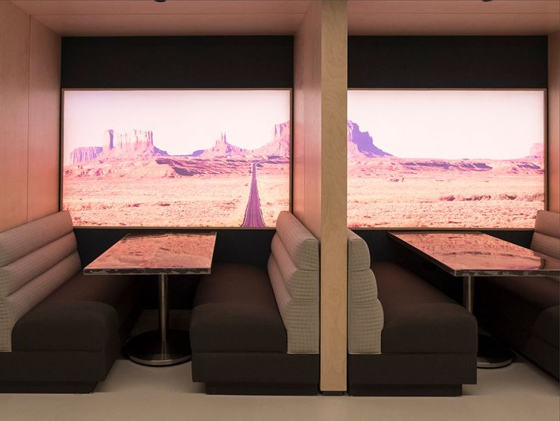 Cars.com Chicago office meeting space