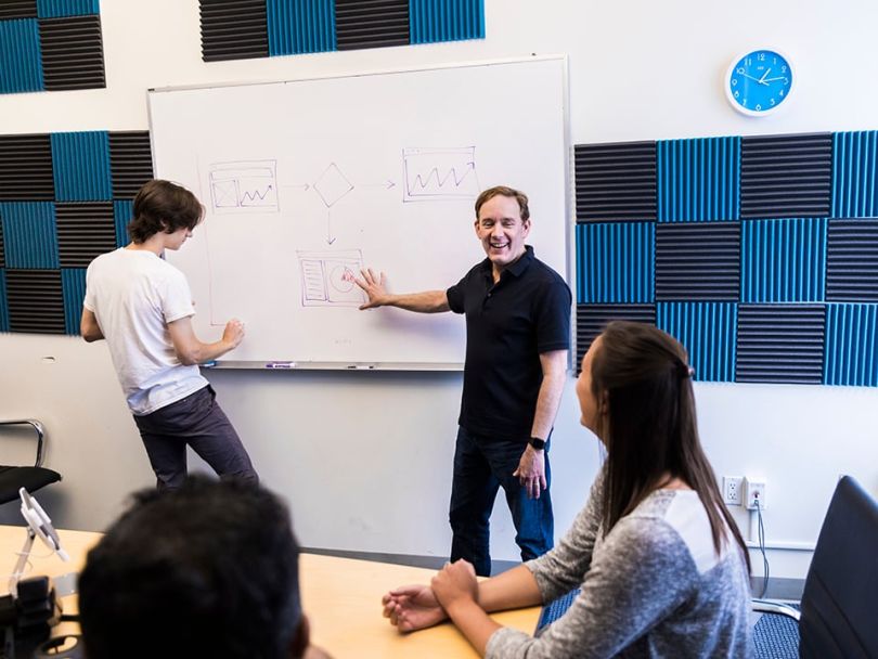 Catchpoint VP of Product Matt collaborates with his team