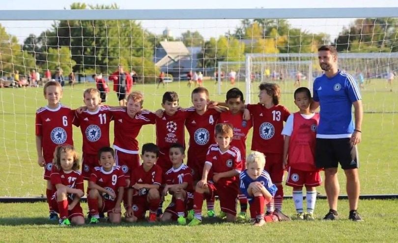 Kids on soccer team using Pearachute