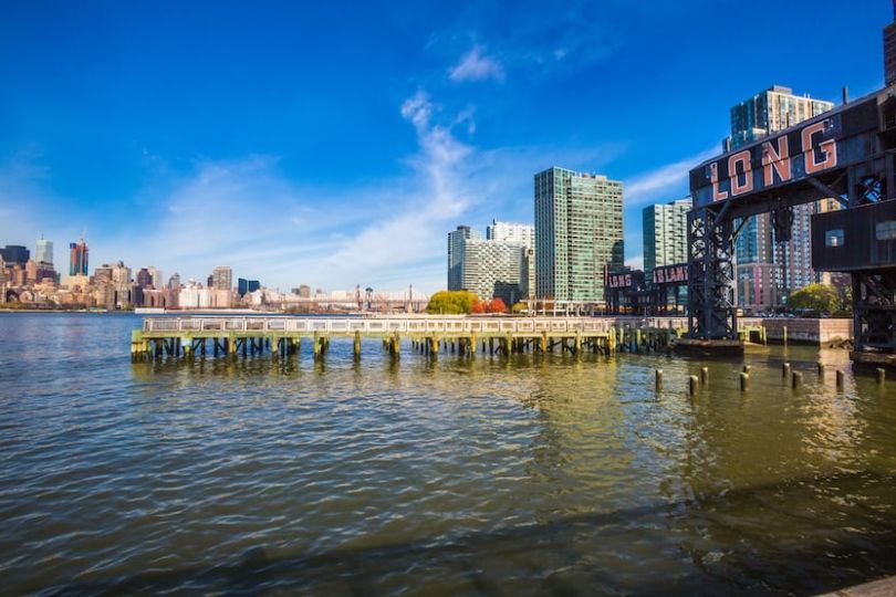 LIC