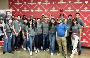 A Lockton team volunteers at a food bank.