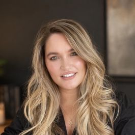 Image of Hannah Deason