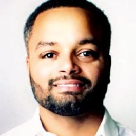 Image of Daniel Leslie