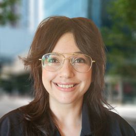 Image of Amanda Wolf