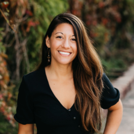 Image of Lauren Linzer