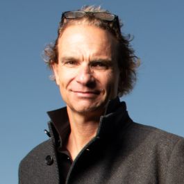 Image of Dirk Lueth