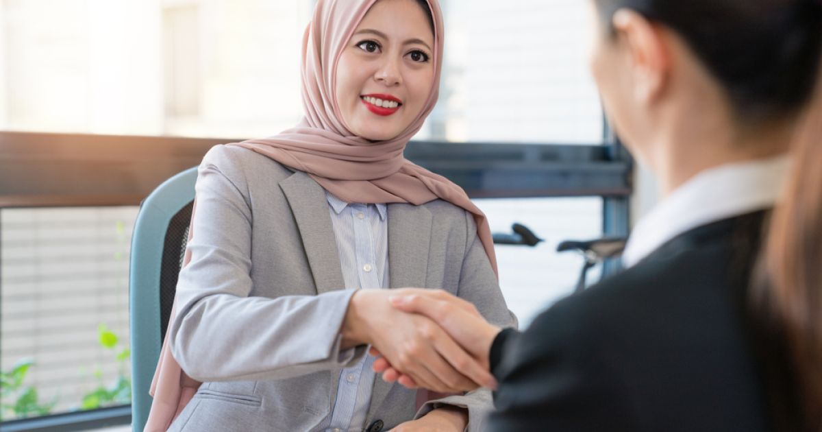How to Negotiate Salary with Job Candidates | Built In