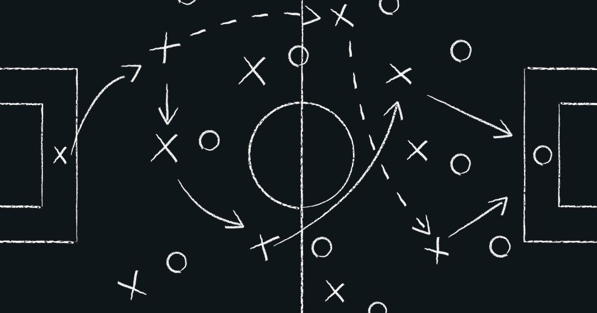 Football Play Designer: The Ultimate Notebook To Create Your Football  Playbook